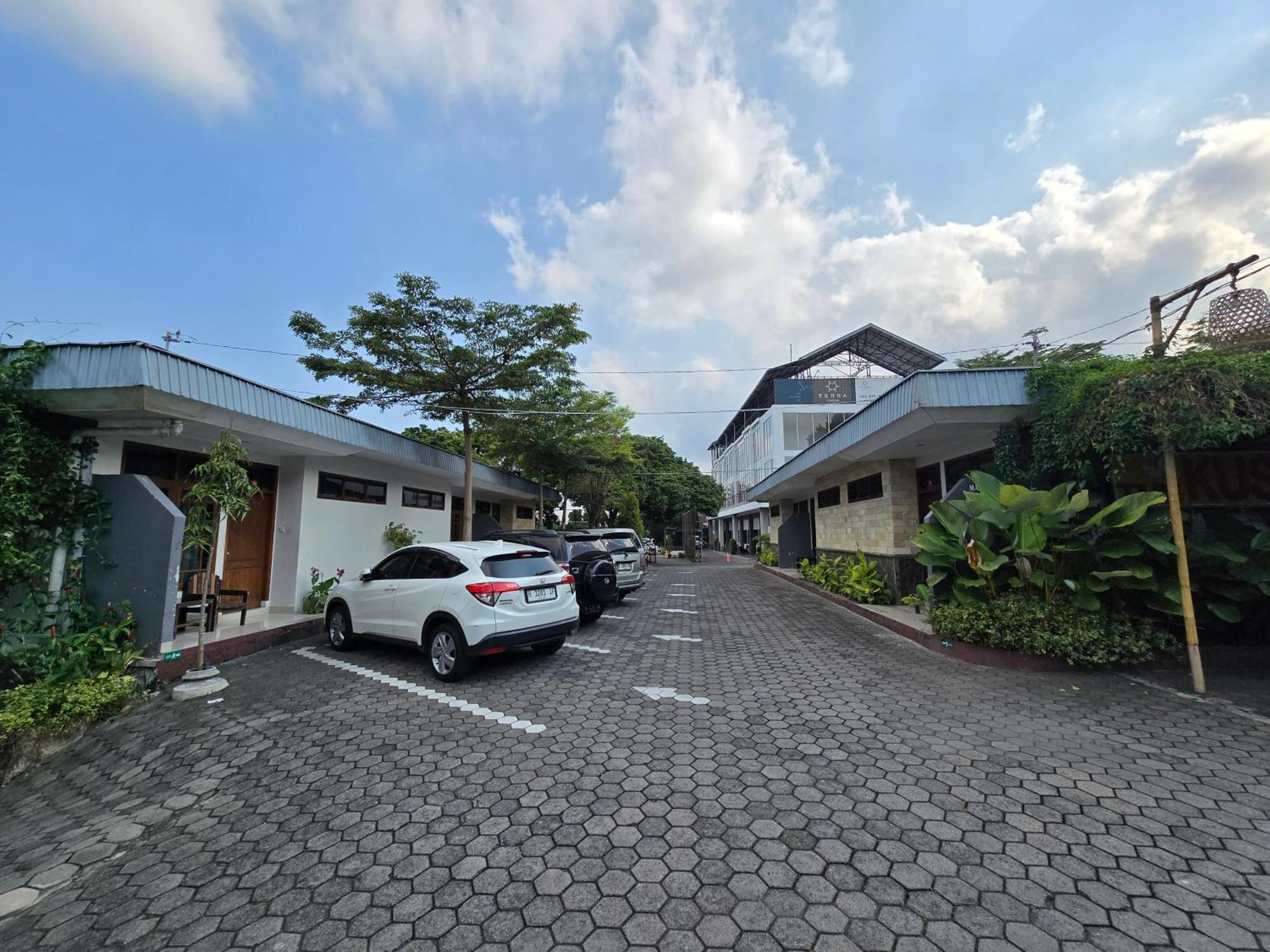 Kusma Hotel Bandungan Semarang Zewnętrze zdjęcie