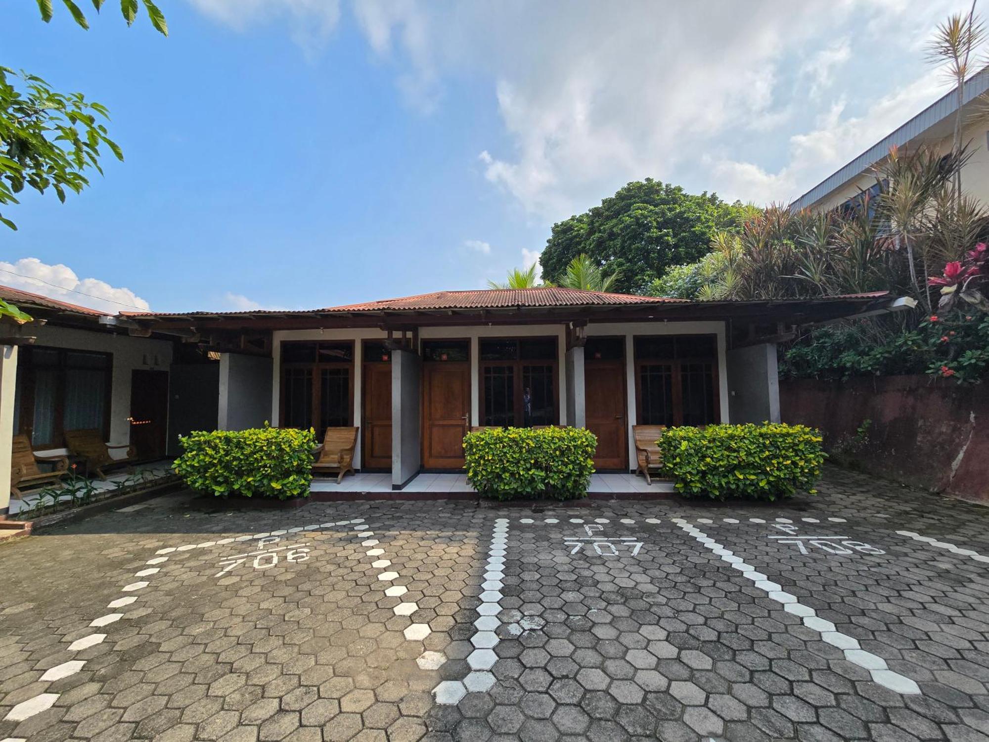 Kusma Hotel Bandungan Semarang Zewnętrze zdjęcie